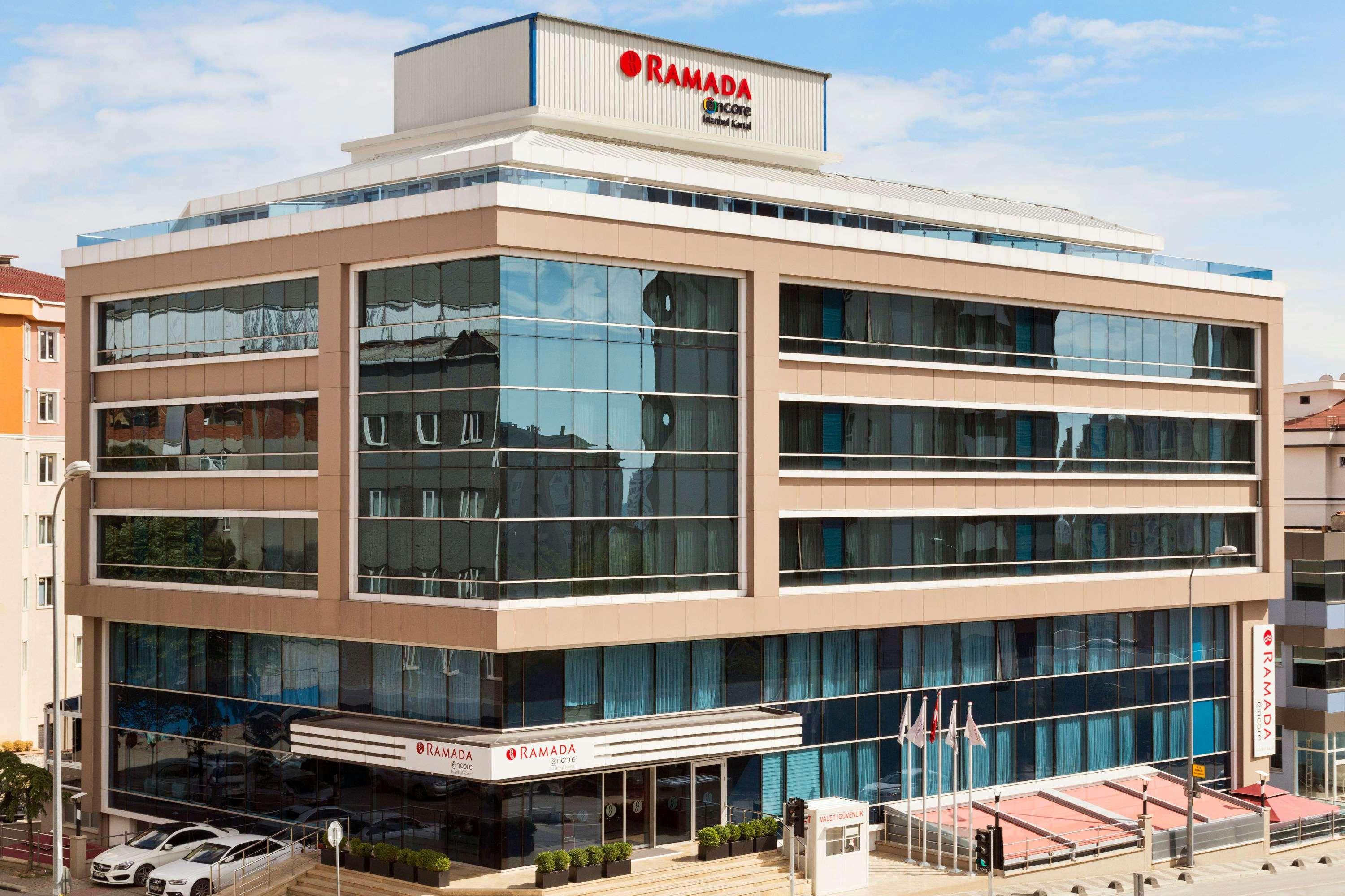 Отель Ramada Encore Istanbul Kartal Экстерьер фото