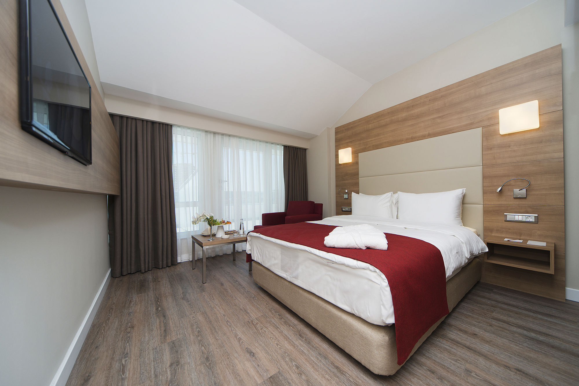 Отель Ramada Encore Istanbul Kartal Экстерьер фото